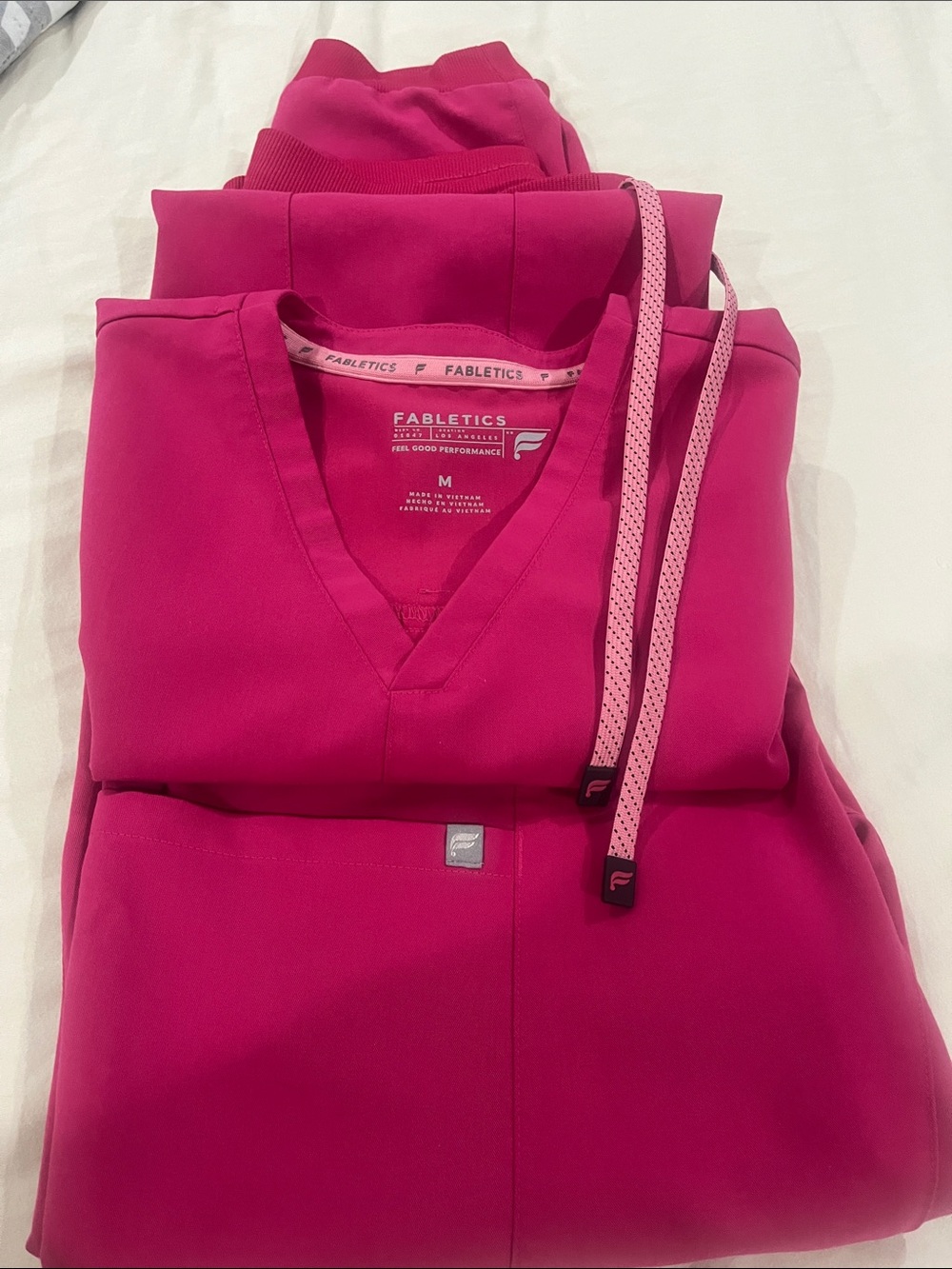 Fabletics Vibrant Pink Performance Scrub Set